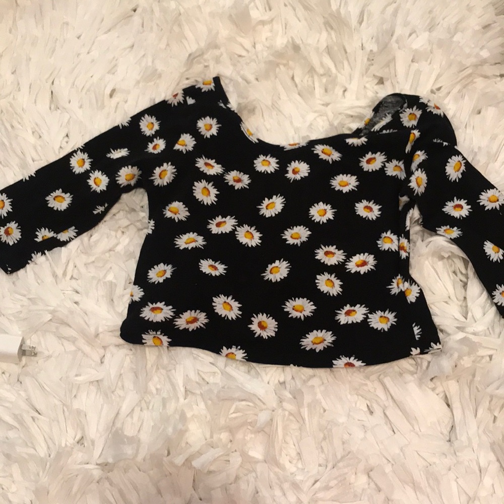 Daisies Crop top